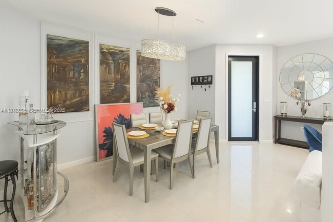 3386 W 106th Terrace in Hialeah, FL - Building Photo - Building Photo