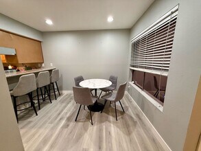 2891 Canyon Crest Dr in Riverside, CA - Building Photo - Building Photo