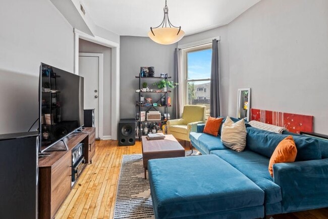 2630 W Division St in Chicago, IL - Building Photo - Building Photo