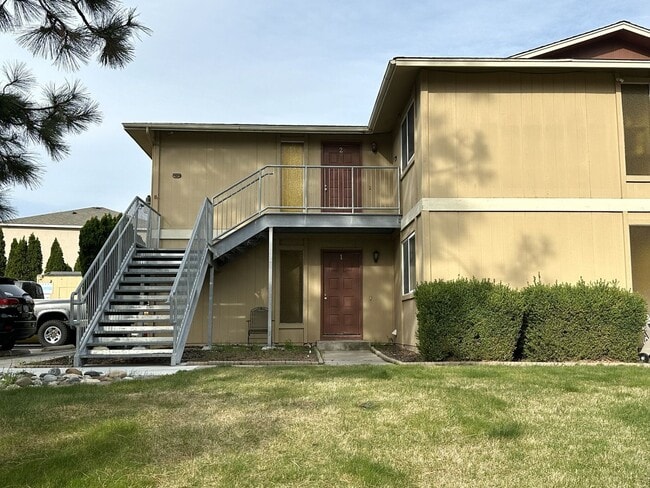 1821 Peachtree Ln in Richland, WA - Building Photo - Building Photo