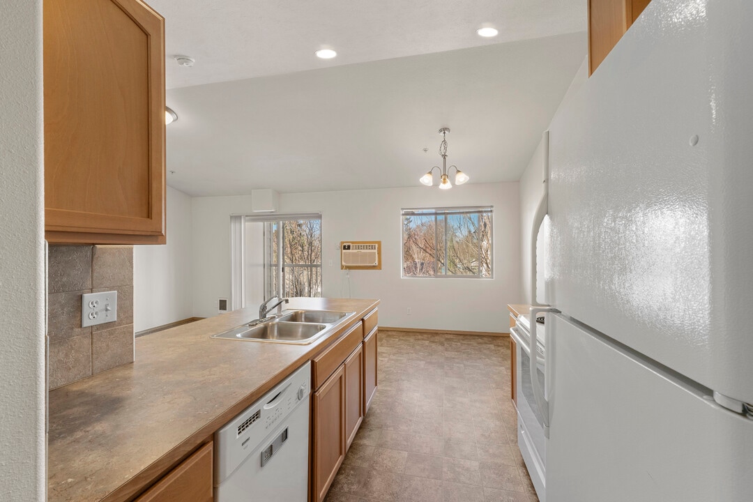 Barker Ridge in Spokane Valley, WA - Building Photo