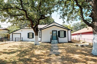 4514 Erath St in Fort Worth, TX - Building Photo - Building Photo
