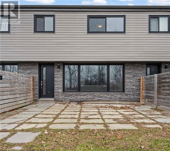 280 Montmorency Dr