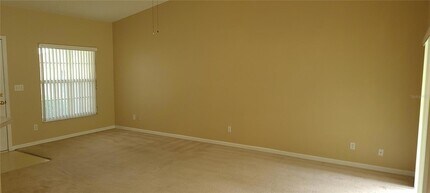 734 S Grand Hwy in Clermont, FL - Foto de edificio - Building Photo