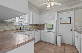 2020 S Tipton Ave in Tyler, TX - Building Photo - Building Photo