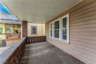 3122 W 30th St in Cleveland, OH - Foto de edificio - Building Photo