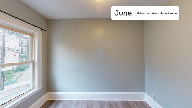 Private bedroom in 7 bed/2 bath Home in Boston, MA - Building Photo - Building Photo