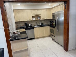 12810 SW 43rd Dr in Miami, FL - Building Photo - Building Photo