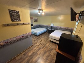 19022 US HWY 85 in Belle Fourche, SD - Building Photo