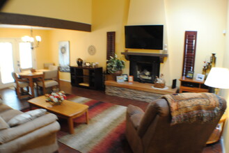 9635 E Palomino Pl in Sun Lakes, AZ - Building Photo - Building Photo