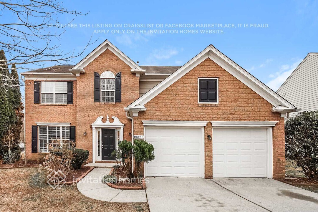 10828 Fountaingrove Dr in Charlotte, NC - Building Photo