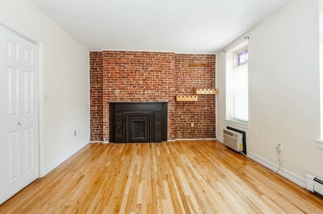 207 14th St in Hoboken, NJ - Building Photo - Building Photo