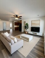 24 St James Pl in Goshen, NY - Building Photo