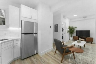 2505 Central Ave in Union City, NJ - Building Photo - Building Photo