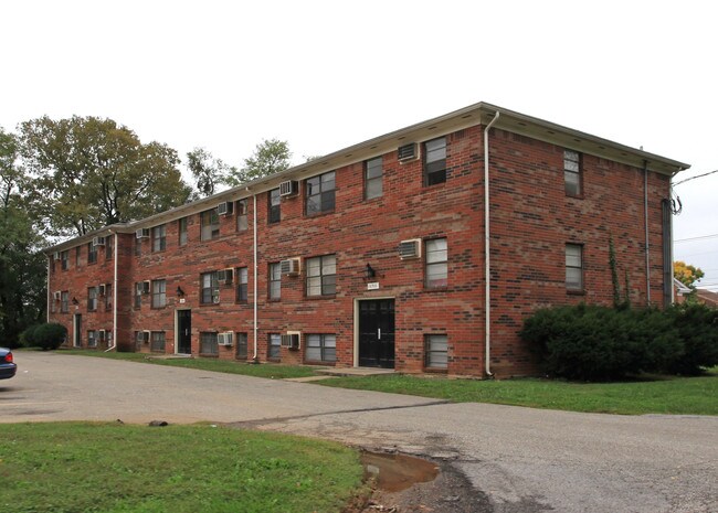 Peppercorn Apartments in Louisville, KY - Building Photo - Building Photo