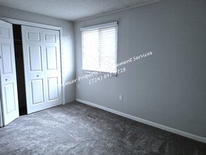 7809 Lafayette Square in Aliquippa, PA - Building Photo - Building Photo