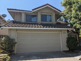 6828 Corte de Flores in Pleasanton, CA - Building Photo