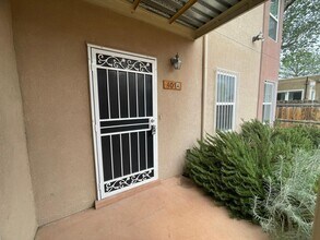 407 Harvard Dr SE in Albuquerque, NM - Building Photo - Building Photo
