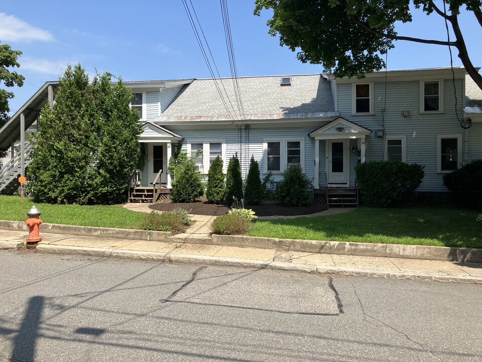 38 Highland St in Concord, NH - Building Photo