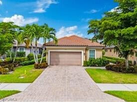 8321 Lucello Terrace N in Naples, FL - Building Photo