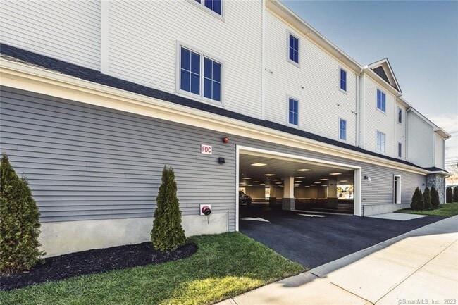 783 Kings Hwy E in Fairfield, CT - Building Photo - Building Photo