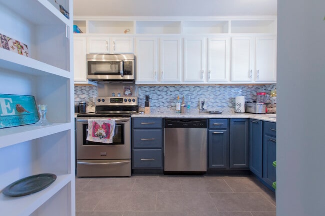 3000 Golden Rd, Unit 20 in Greenville, NC - Foto de edificio - Building Photo