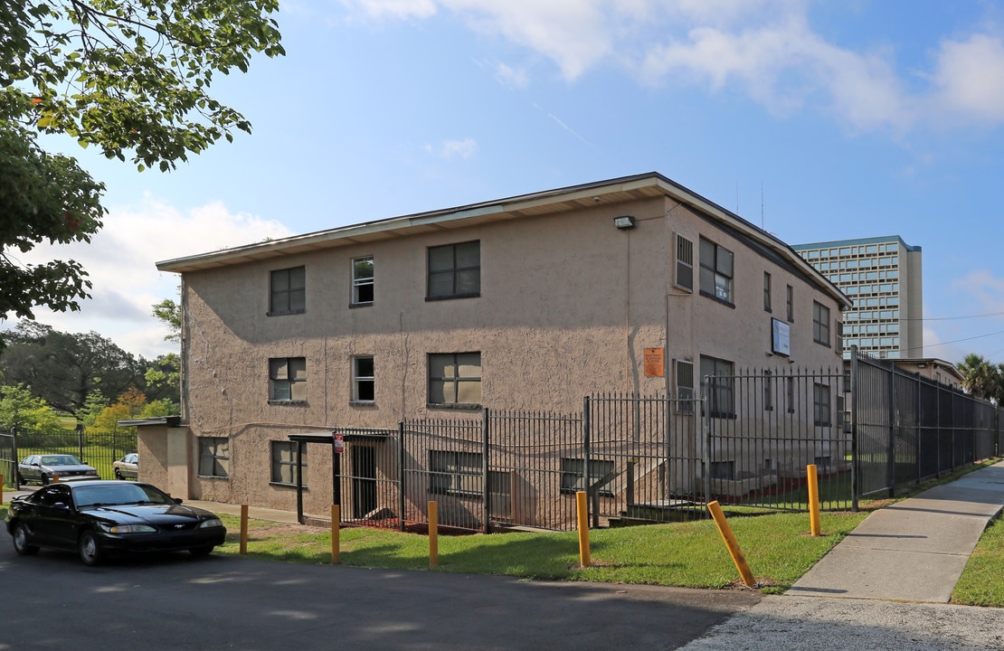 Patriot Spring Apartments in Jacksonville, FL - Building Photo