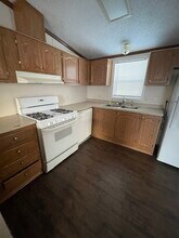 106 Ashley Cir in Swartz Creek, MI - Building Photo - Building Photo