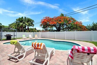 1301 Rodman St in Hollywood, FL - Building Photo - Building Photo