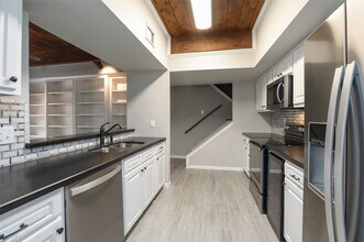 5370 Brownway St in Houston, TX - Building Photo - Building Photo