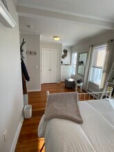 188 Gold St, Unit 3 in Boston, MA - Building Photo - Building Photo
