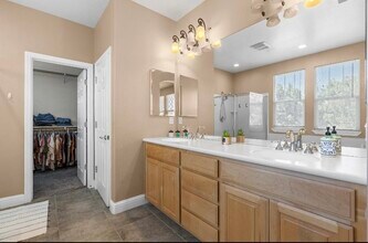 300 W Alameda Dr in Mountain House, CA - Building Photo - Building Photo