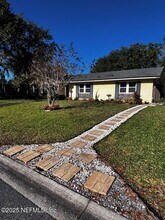 1363 Crosby Ln in Orange Park, FL - Building Photo - Building Photo