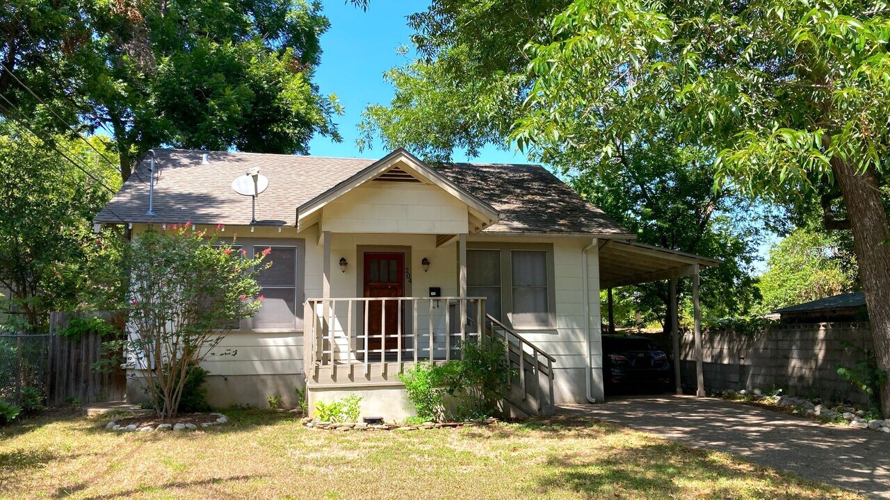 204 W 46th St in Austin, TX - Building Photo