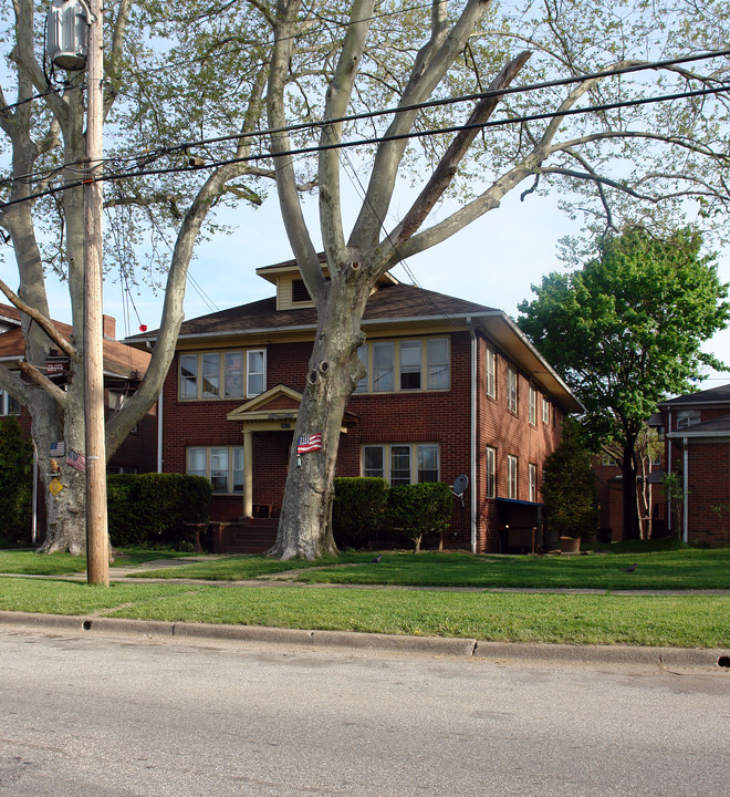 2017 Grant Ave in Cuyahoga Falls, OH - Building Photo