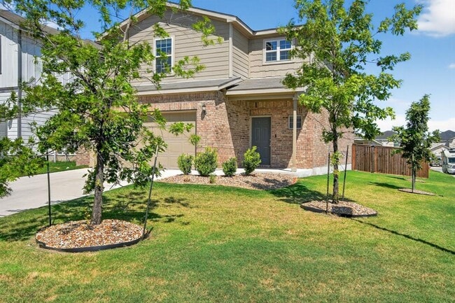 453 Stone Water Ln in Jarrell, TX - Building Photo - Building Photo
