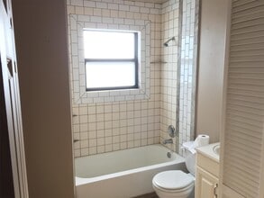 1410 E Pitman Ave in Wentzville, MO - Building Photo - Building Photo