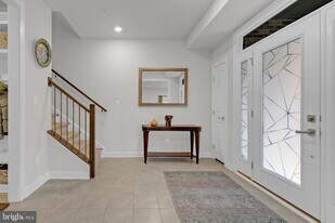 22292 Foundation Dr in Ashburn, VA - Building Photo