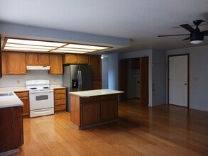 3550 Michael Park Dr in Medford, OR - Building Photo - Building Photo