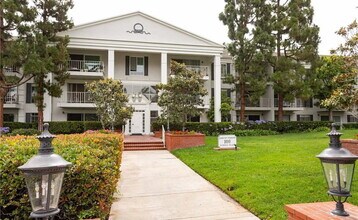 100 Scholz Plaza in Newport Beach, CA - Building Photo - Building Photo