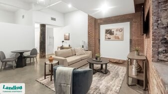 99 S Front St in Memphis, TN - Building Photo