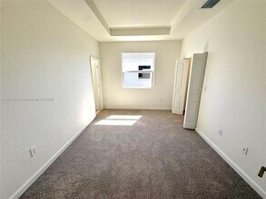 1111 SE 2nd St in Florida City, FL - Foto de edificio - Building Photo