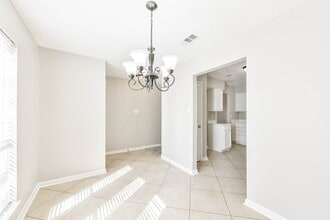 8046 Split Pine Dr in Houston, TX - Building Photo - Building Photo