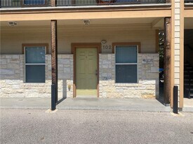 2106 Cullen Ave in Austin, TX - Building Photo