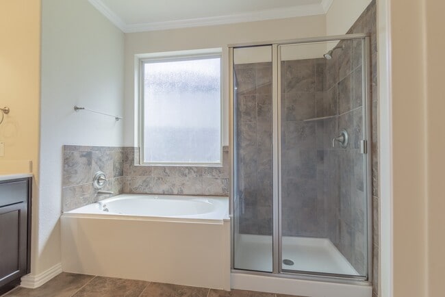 property at 5 Iris Arbor Ct