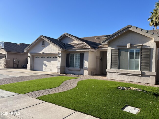 1444 W Spruce Dr in Chandler, AZ - Building Photo - Building Photo