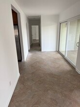 236 W Holly Ave in El Segundo, CA - Building Photo - Building Photo