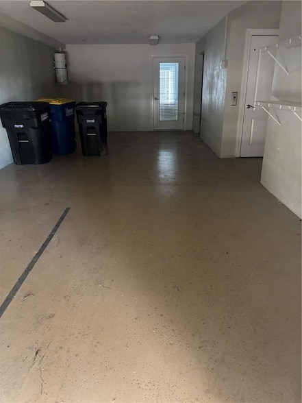 200 Brightwater Dr in Clearwater, FL - Building Photo - Building Photo