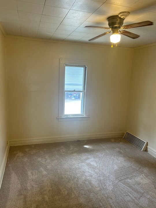 3041 S Hanson Ave, Unit Lower unit in Milwaukee, WI - Building Photo