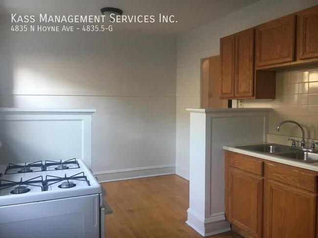 4835 N Hoyne Ave in Chicago, IL - Building Photo - Building Photo